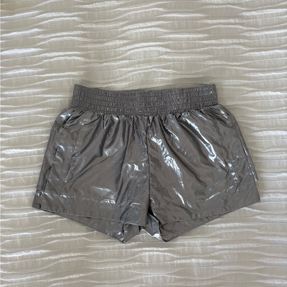 IVY PARK Gray Silver Athletic Shorts with Elastic Waistband - Small
